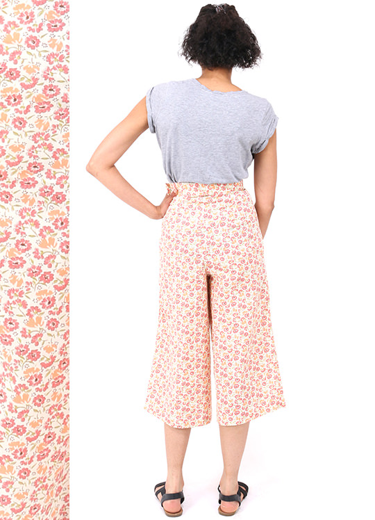 'Coralie' Pretty Pink Floral Culottes. Vintage style culotte pants.