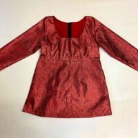 Deep square neckline 4