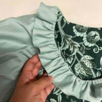 Neck Frill- Downwards