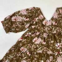 Sleeve Hem Frills (on three quater puff sleeves)