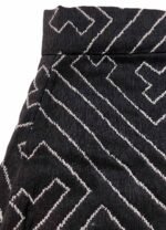 Geometric Monocrome Brocade Pencil Skirt – ref 251 – Resale item – Approx UK 10-12 - Image 2